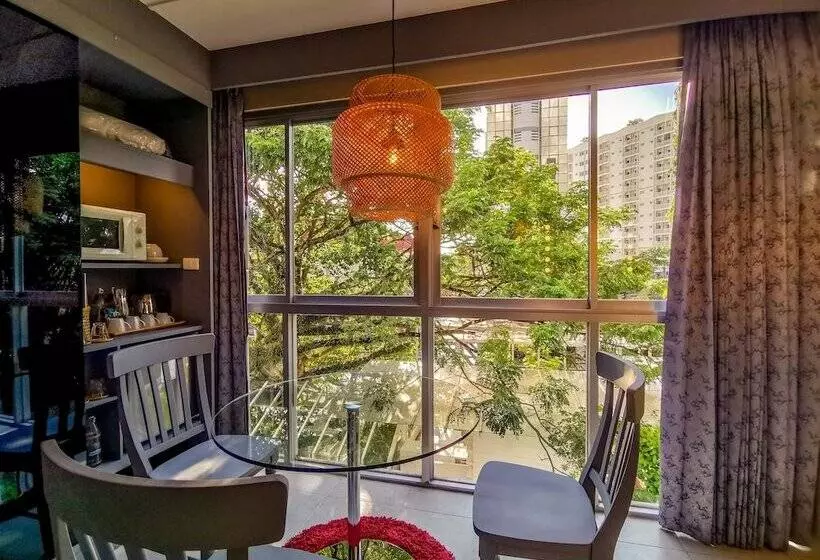 Deluxe Neljän Hengen Huone, Sino House Phuket Hotel   Sha Plus