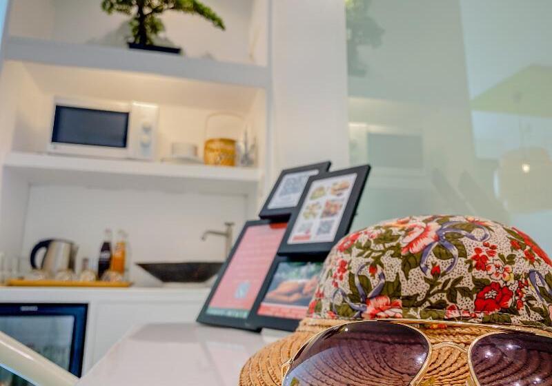 Четырехместный Номер Ejecutiva, Sino House Phuket Hotel Sha Plus