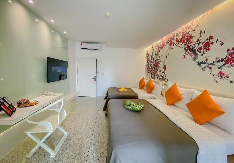 اتاق چهارنفره مدیریتی, Sino House Phuket Hotel   Sha Plus