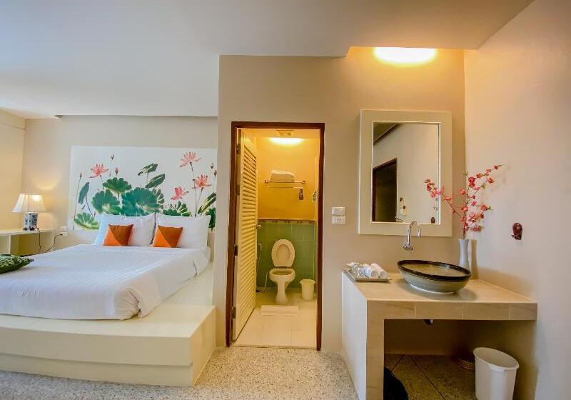 Номер Deluxe, Sino House Phuket Hotel Sha Plus