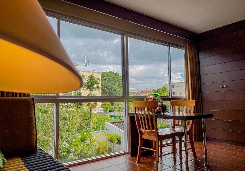 Номер Deluxe, Sino House Phuket Hotel Sha Plus