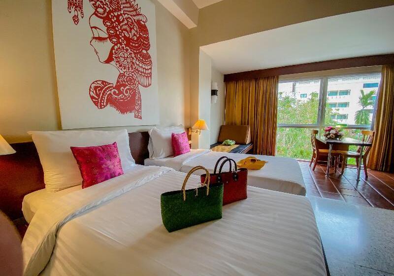 Номер Deluxe, Sino House Phuket Hotel Sha Plus