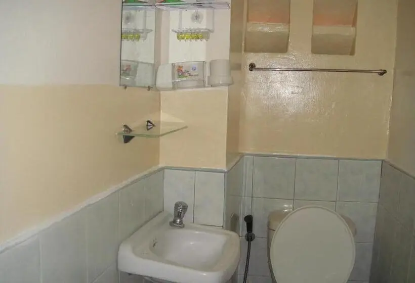 スタンダードトリプルルーム, Jcp Room Rentals