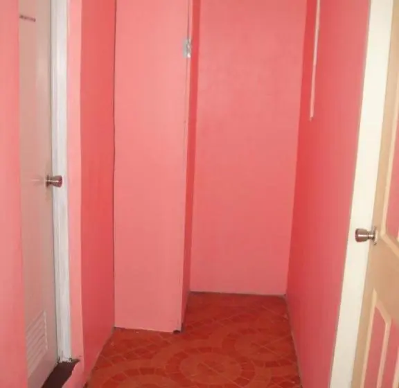 バスルーム共同エコノミー4人部屋, Jcp Room Rentals
