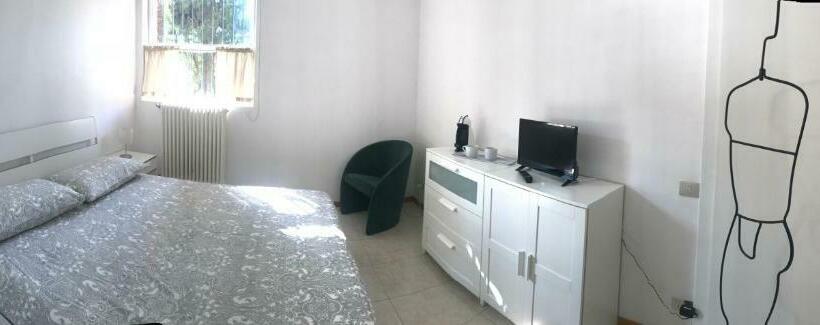 キングサイズベッドのスタンダードルーム, Gli Oleandri