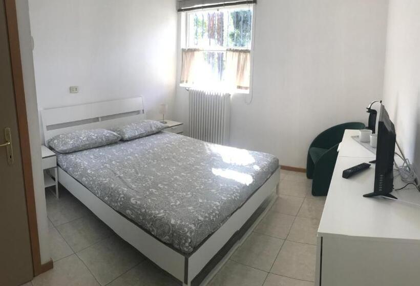 キングサイズベッドのスタンダードルーム, Gli Oleandri