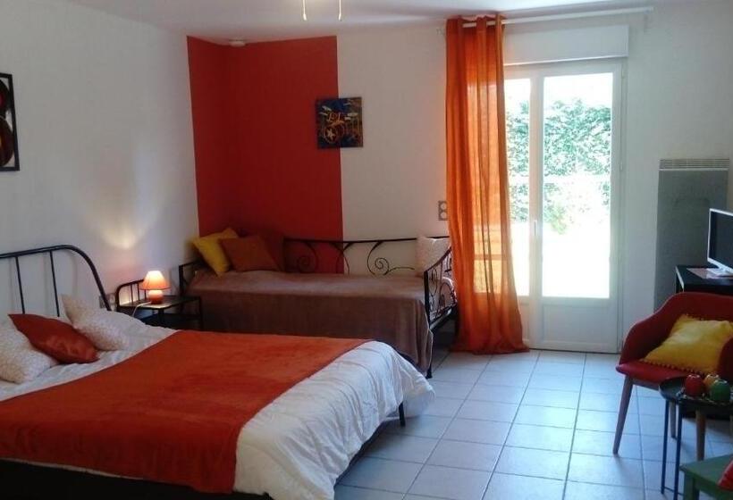 舒适三人间, Chambres Et Tables D Hotes  O Doux Matins  Aux Portes De Chinon
