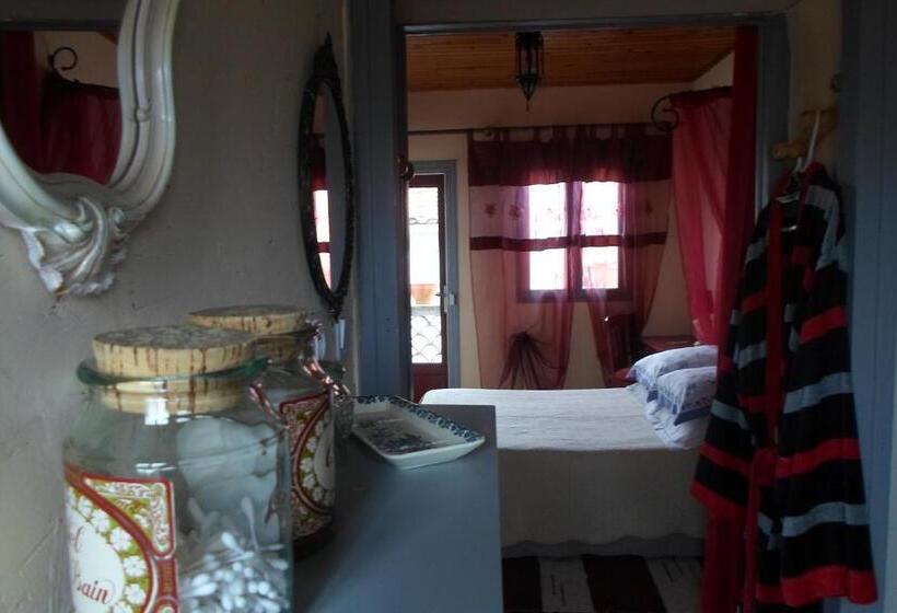 Номер Стандарт, Chez Vivi