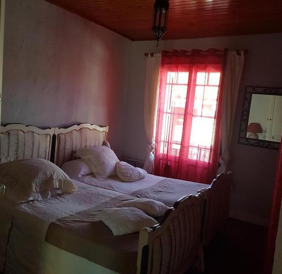 Standard room with outdoor bath, Chez Vivi