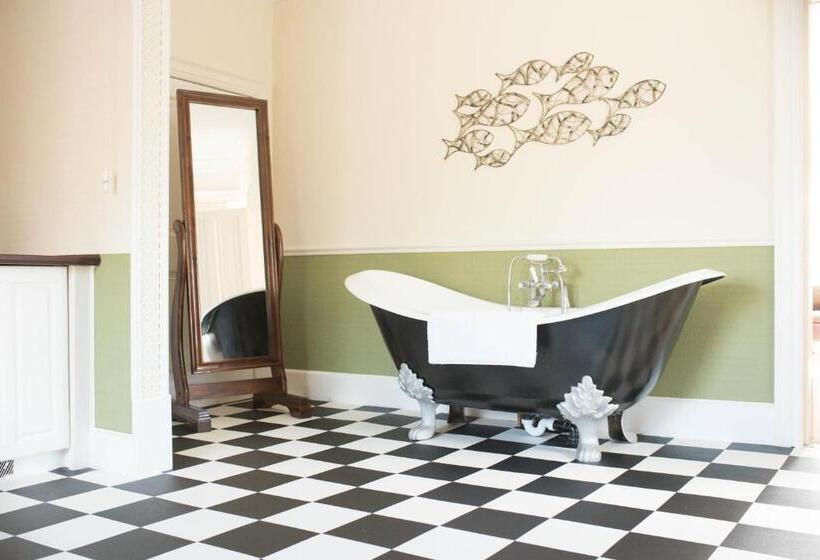 غرفة ديلوكس مطلّة علي الحديقة, The Old Parsonage