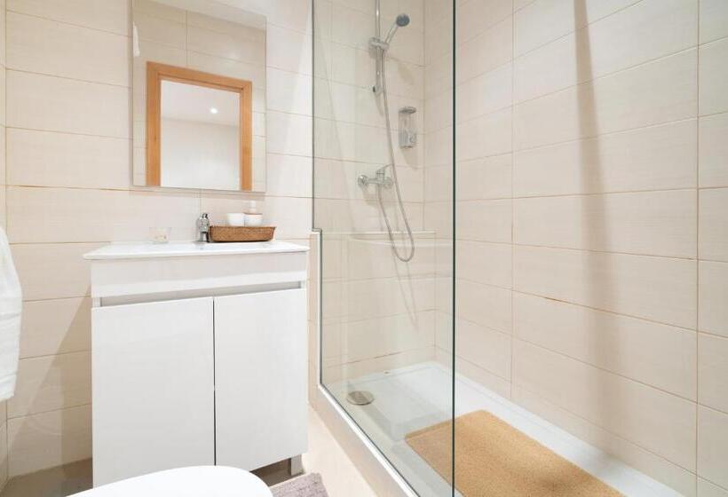 اتاق استاندارد, Peach Hostel & Suites