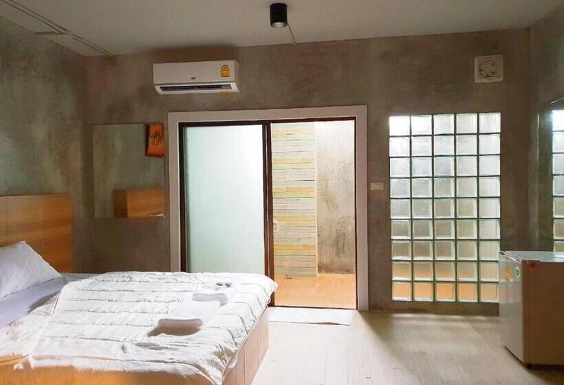 شقة غرفة واحدة, Sands Place Apartment And