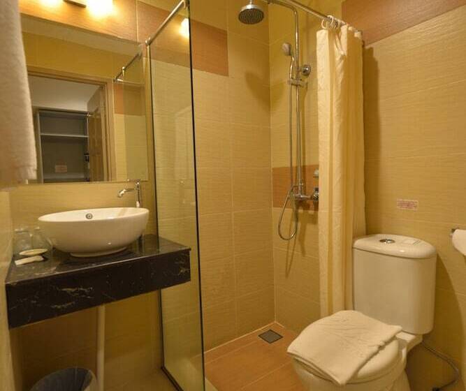 اتاق سوپریور با چشم‌انداز شهر, Abell Hotel Kuching