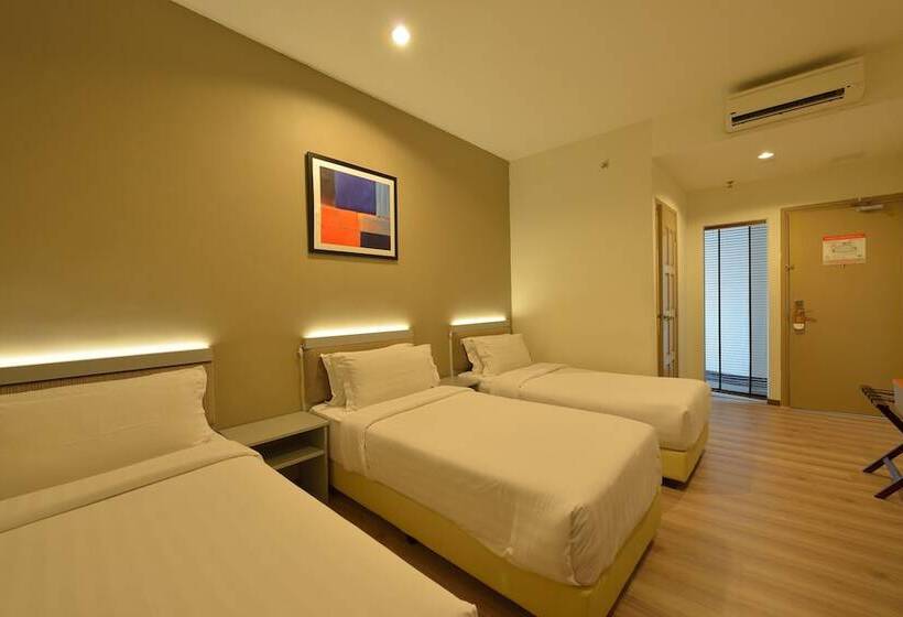 Трехместный Номер Deluxe, Abell Hotel Kuching
