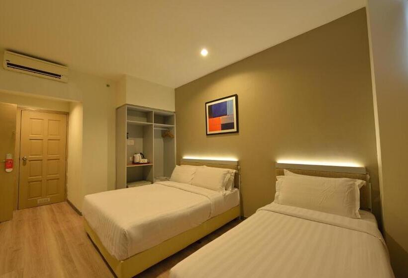 Семейный Номер Deluxe, Abell Hotel Kuching