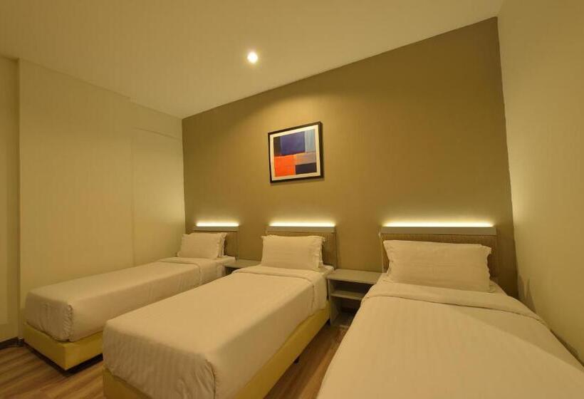 Трехместный Номер Deluxe, Abell Hotel Kuching