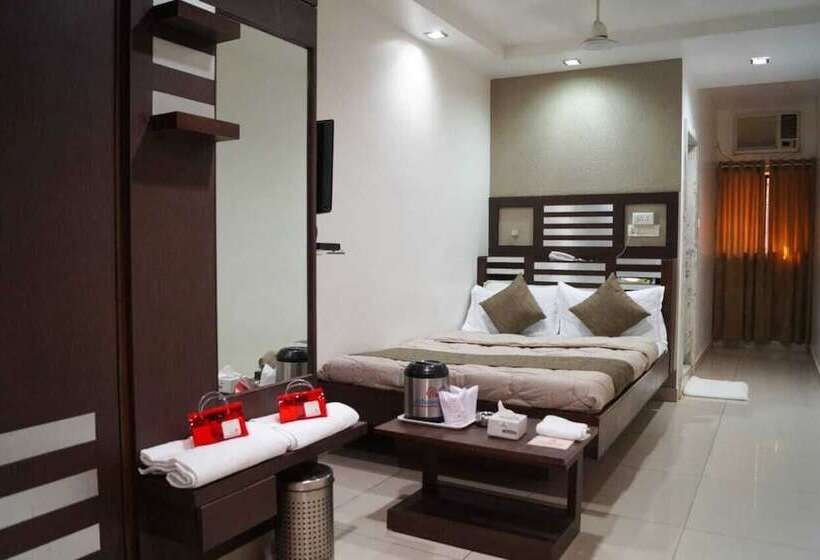 חדר סטנדרט, Ambassador