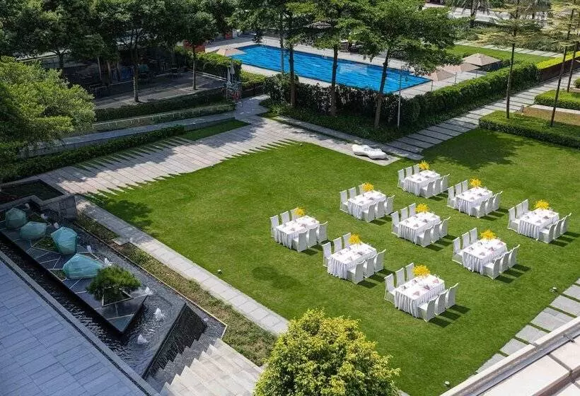 اتاق استاندارد با تخت دوبل, Crowne Plaza Guangzhou Huadu, An Ihg Hotel