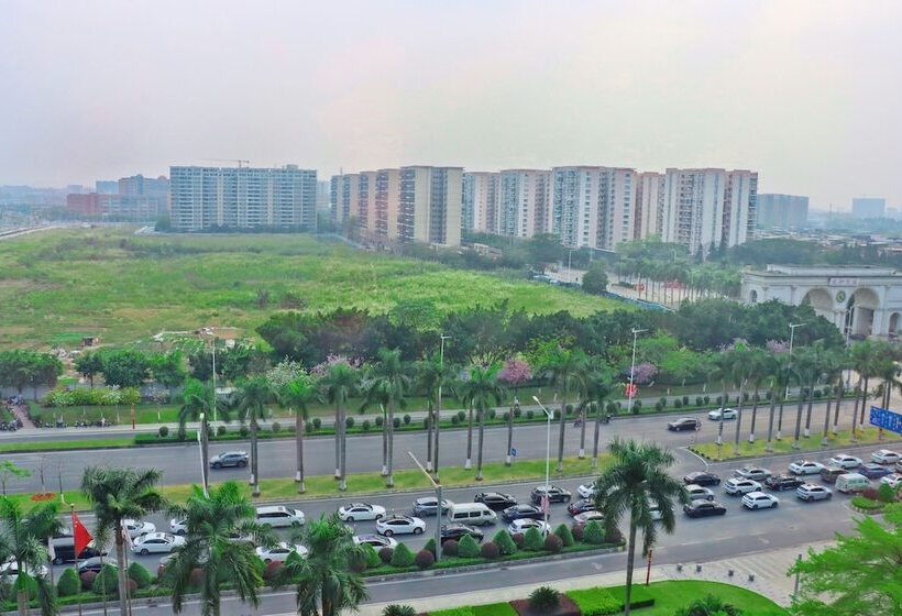 Номер Стандарт Двуспальная Кровать, Crowne Plaza Guangzhou Huadu, An Ihg Hotel   Free Shuttle Bus Between Hotel To Airport