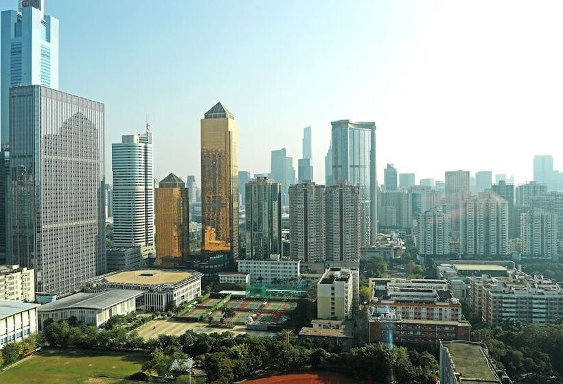 اتاق استاندارد با تخت بزرگ, Hilton Guangzhou Tianhe