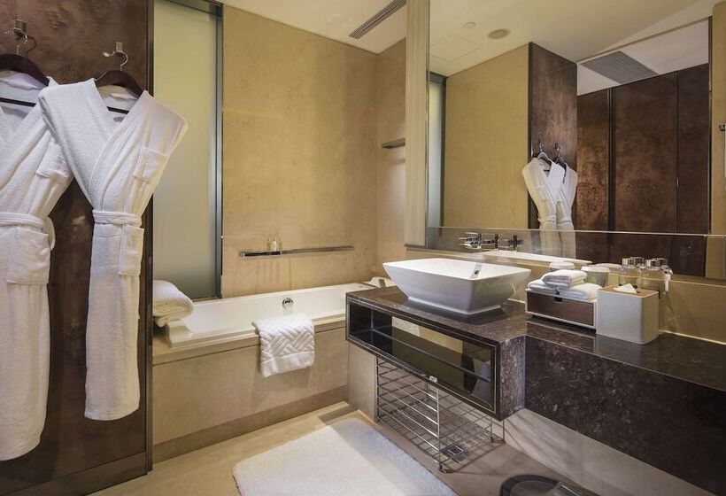 Номер Executive, Hilton Guangzhou Tianhe