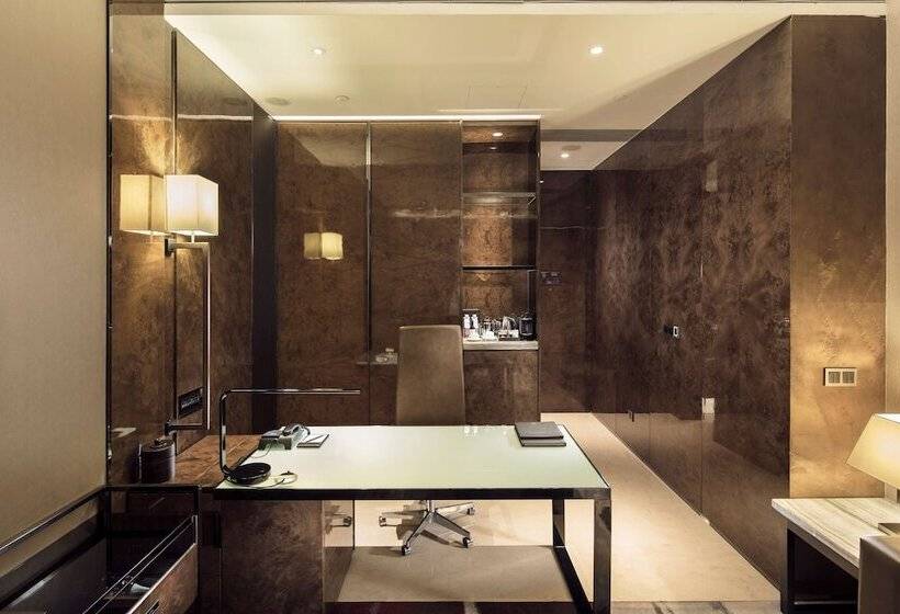Люкс Повышенной Комфортности, Hilton Guangzhou Tianhe