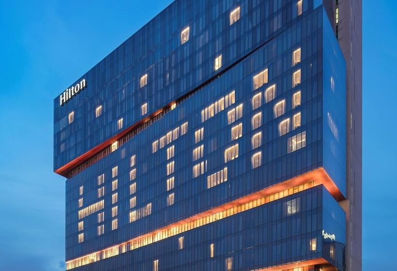 Suite Prezydencki, Hilton Guangzhou Tianhe