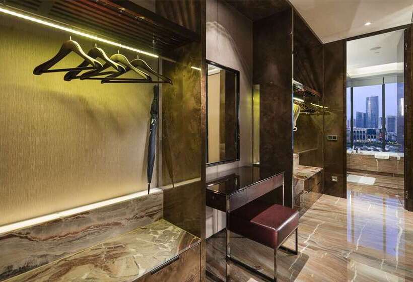 سوییت جونیور, Hilton Guangzhou Tianhe