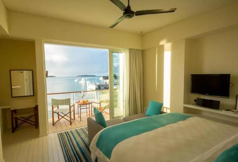 خانه 1 خوابه, Holiday Inn Resort Kandooma Maldives Kids Stay & Eat Free And Dive Free For Certified Divers For A