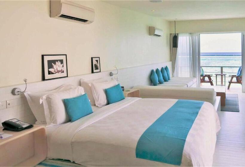 ویلای 1 خوابه, Holiday Inn Resort Kandooma Maldives   Kids Stay & Eat Free And Dive Free For Certified Divers For A