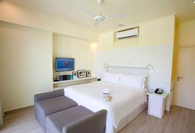 ویلای 3 خوابه با استخر, Holiday Inn Resort Kandooma Maldives