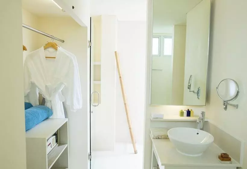 ویلای 3 خوابه با استخر, Holiday Inn Resort Kandooma Maldives