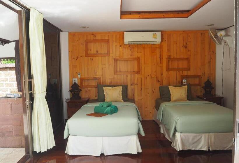 غرفة قياسية إطلالة جانبية علي البحر, Koh Kood Beach Resort