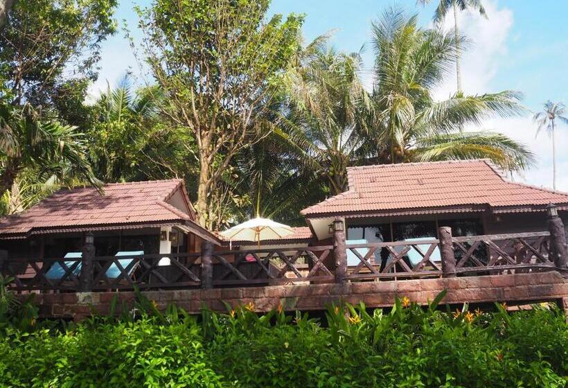 Номер Стандарт Боковой Вид на Море, Koh Kood Beach Resort