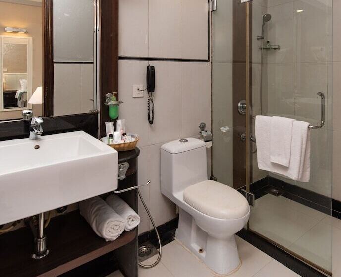 マスタールーム, Living Room By Seasons Hotels