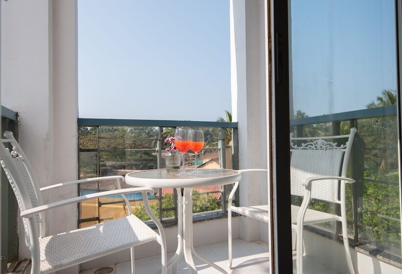 マスタールーム, Living Room By Seasons Hotels