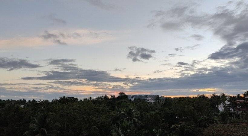 マスタールーム, Living Room By Seasons Hotels