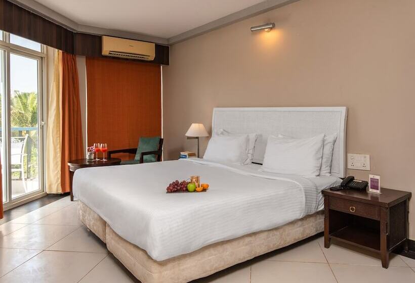 マスタールーム, Living Room By Seasons Hotels