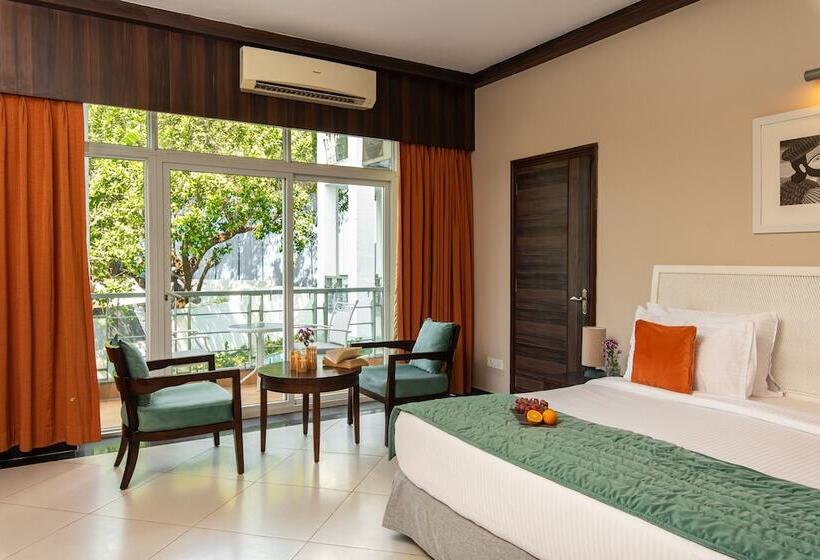 マスタールーム, Living Room By Seasons Hotels