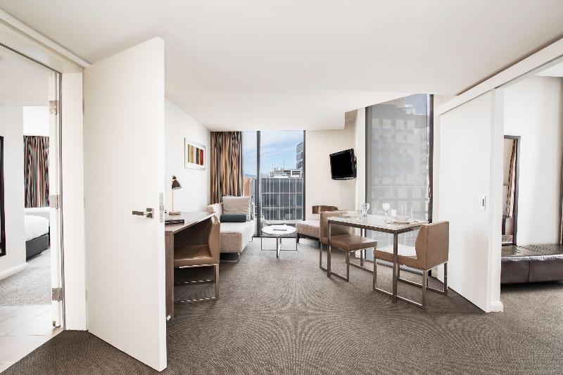 2ベッドルームアパートメント, Mantra Collins