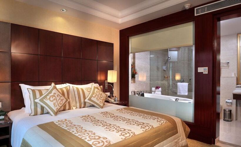 جناح ملكى, Skycity Hotel Gurgaon