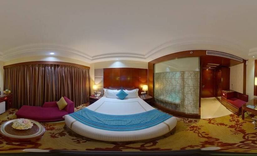 اتاق لوکس, Skycity Hotel Gurgaon