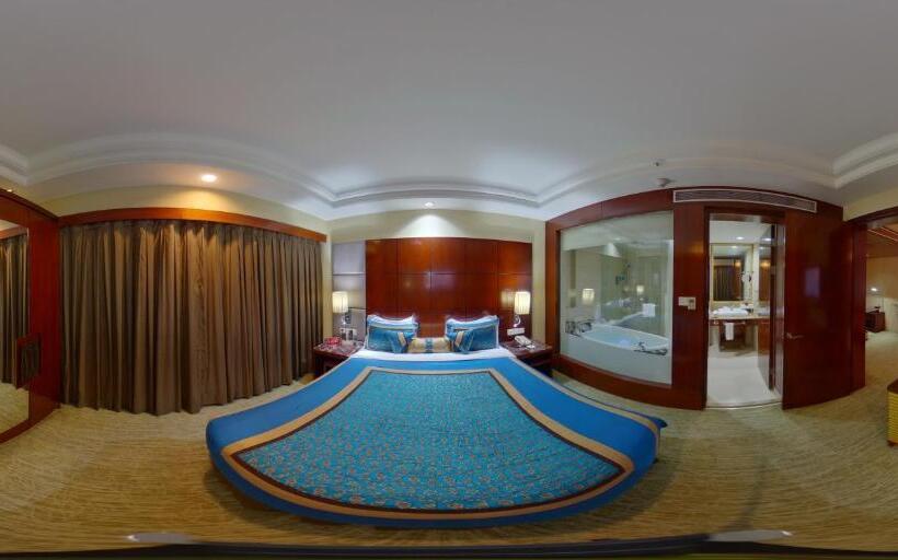 جناح بريميوم, Skycity Hotel Gurgaon