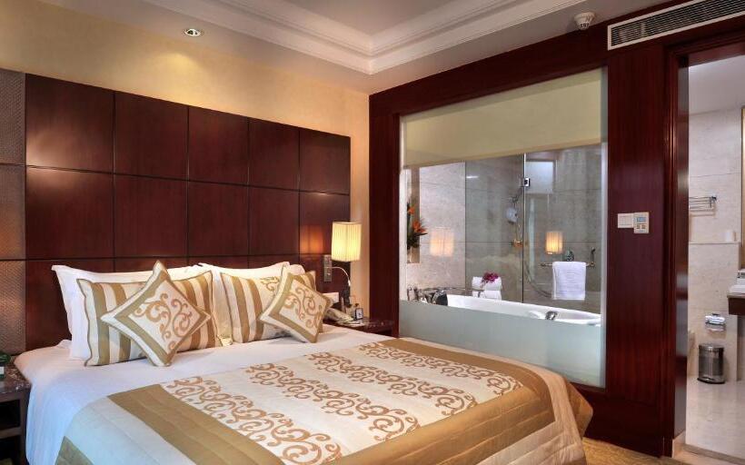 سوئیت رویال, Skycity Hotel Gurgaon