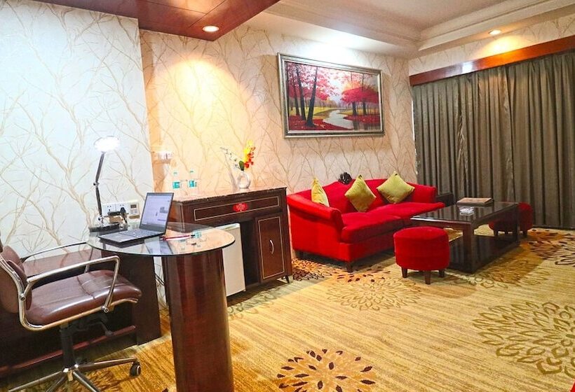 سوئیت رویال, Skycity Hotel Gurgaon