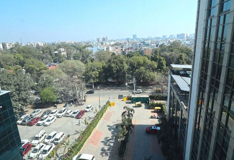 اتاق لوکس, Skycity Hotel Gurgaon