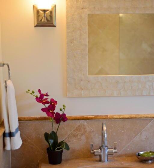 3 Bedroom Suite, Little Good Harbour