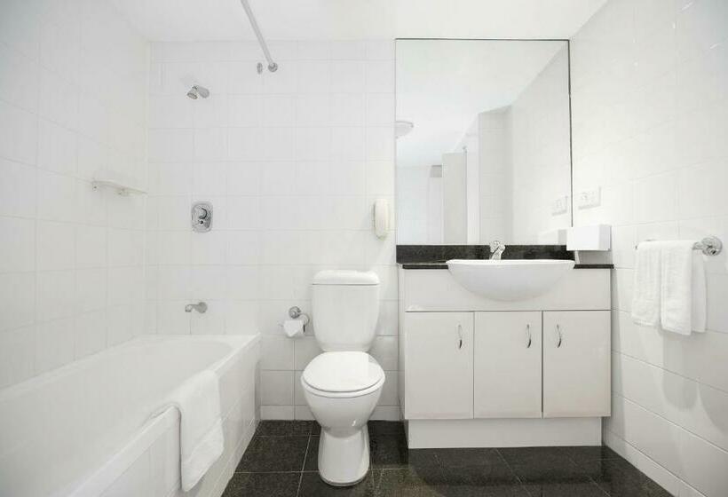 דירת חדר, Mantra Parramatta