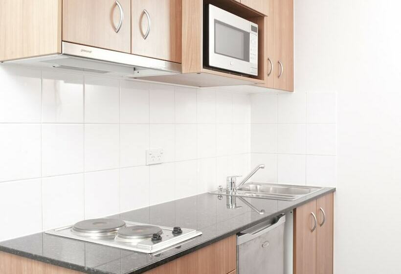 דירת חדר, Mantra Parramatta