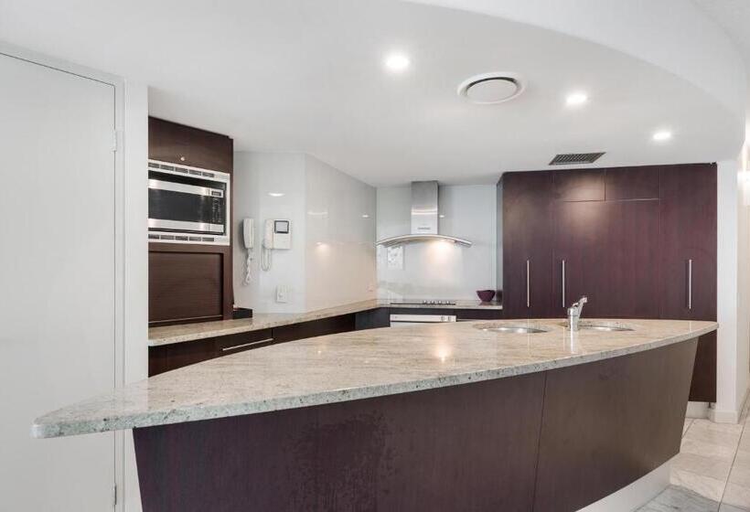 两卧行政公寓, Mantra Sirocco